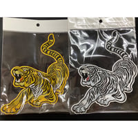 伏せ虎ワッペン　左向き　小