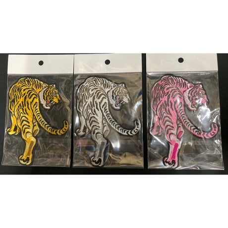 ※宗虎出品 Amazon.co.jp: 模造刀剣 NEU-159 五虎退 短刀 : スポーツ