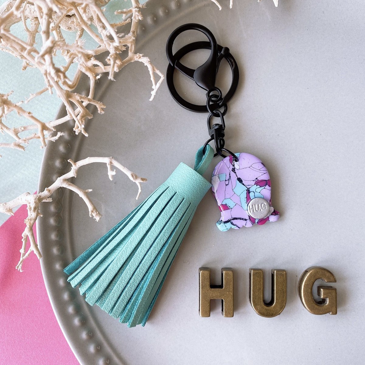 お決まりです【夜薫花】ポリマークレイ・正絹紐バッグチャーム お決まりです【夜薫花】ポリマークレイ・正絹紐バッグチャーム