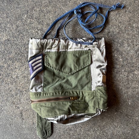 PULL A FACE DRWSTRING BAG (ART PEACE)
