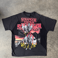 CRACK STRANGER THINGS  L SIZE 2