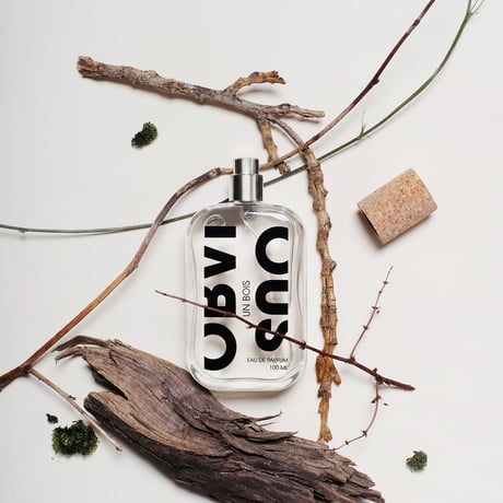 OBVIOUS PARFUMES / UN BOIS