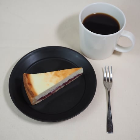 クランベリークワークトルテ （クランベリー入りチーズケーキ）