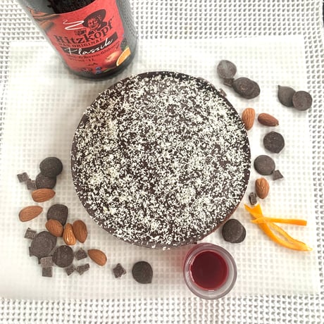 フルーツワインのチョコレートケーキ