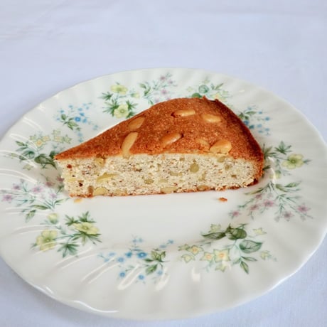 松の実ケーキ