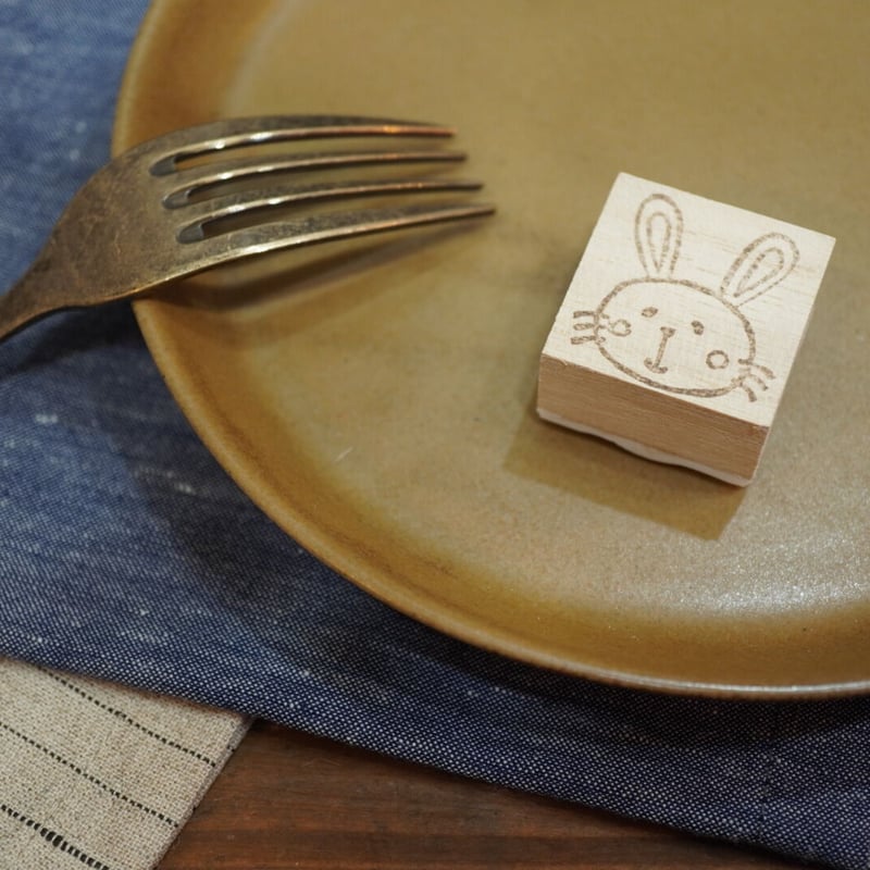 消しゴムはんこNo.82  うさぎとカフェボウル 消しゴムハンコ（うさぎ） | urico