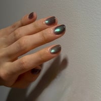 magnet : emerald