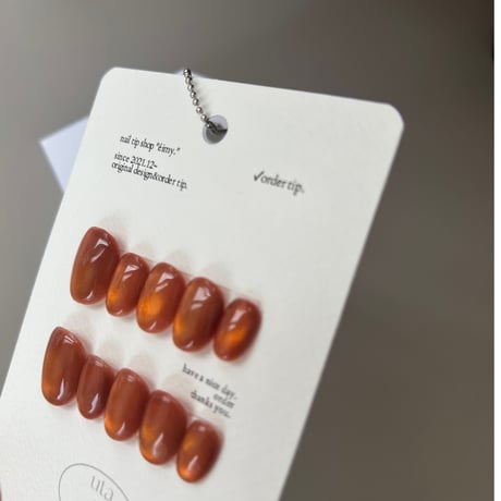 magnet : garnet orange