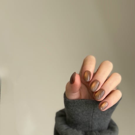 magnet : moon orange