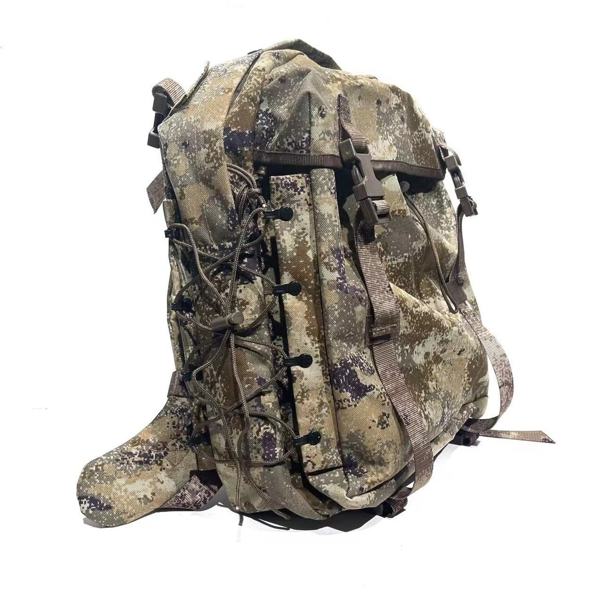 中国人民解放軍最新型21式荒漠迷彩星空迷彩リュックサック大容量鉄骨