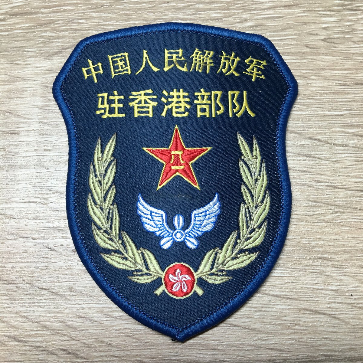 海外輸入 中国陸軍実物 制服フルセット ワッペン、バッジ付 中国軍 