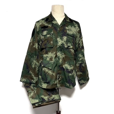 中国解放軍19式 林地迷彩コート防寒着