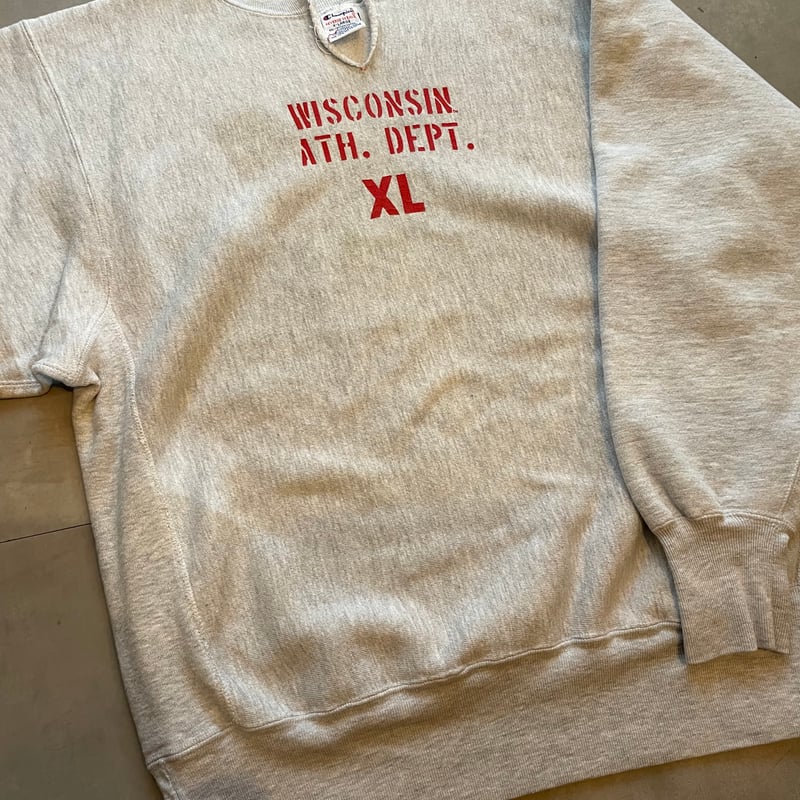 90s Champion “WISCONSIN ATH. DEPT. XL” Reverse