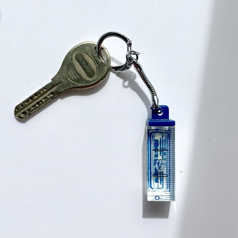 supreme キーホルダー ピンバッジ 水平器 シュプリーム SUPREME Level Keychain Red キーチェーン