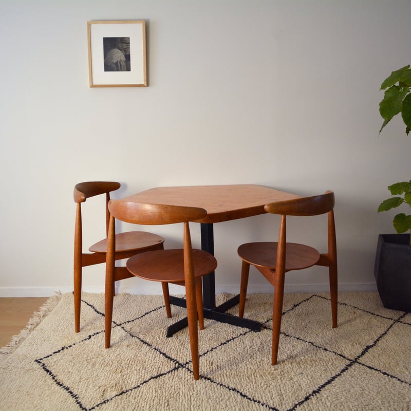 Pentagon Table from Lea Arcs / charlotte perria