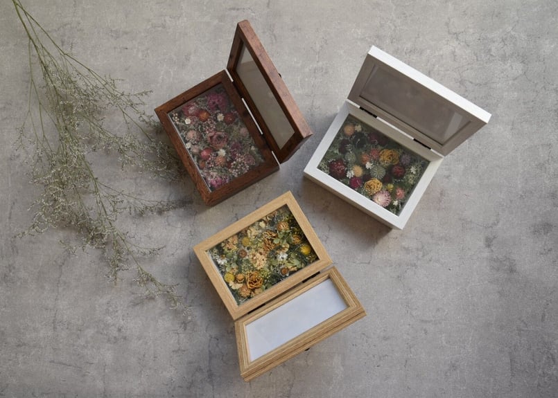 木製フォトフレーム　フラワーアレンジ　フラワーボックス 文字入れOK 草原のお花畑 木製フレームボックスアレンジメント お祝い