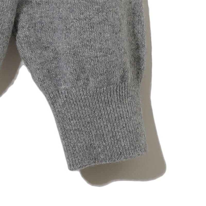 カシミヤカーディガン M/Lサイズ 東洋紡糸のカシミヤ糸使用 日本 カシミヤカーディガン M/Lサイズ 東洋紡糸のカシミヤ糸使用 日本