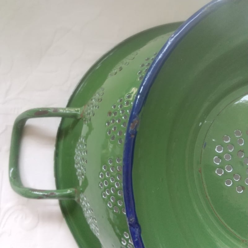 【ヨーロッパアンティーク】❤専門店から取り寄せ・上品な花柄コランダー ヨーロッパアンティーク】❤専門店から取り寄せ・上品な花柄