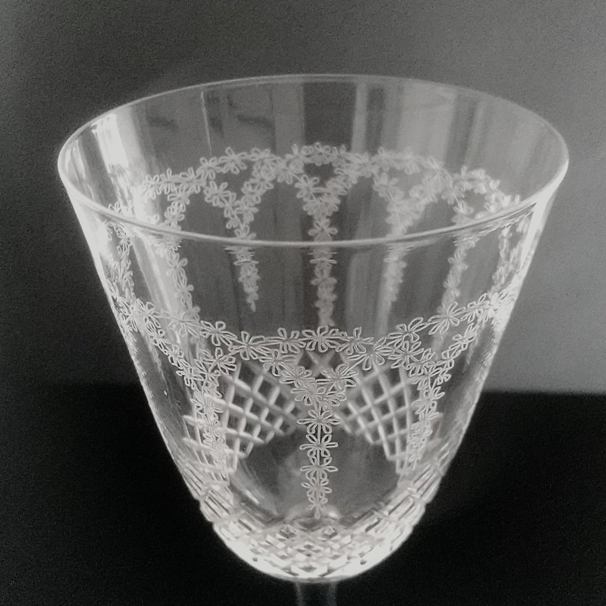 英国アンティーク　ヴィクトリアン　羊歯紋グラヴィールグラス4個組 英国アンティーク ヴィクトリアン 羊歯紋グラヴィールグラス4個組