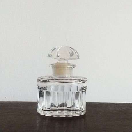 アンティーク香水瓶 | STORES
