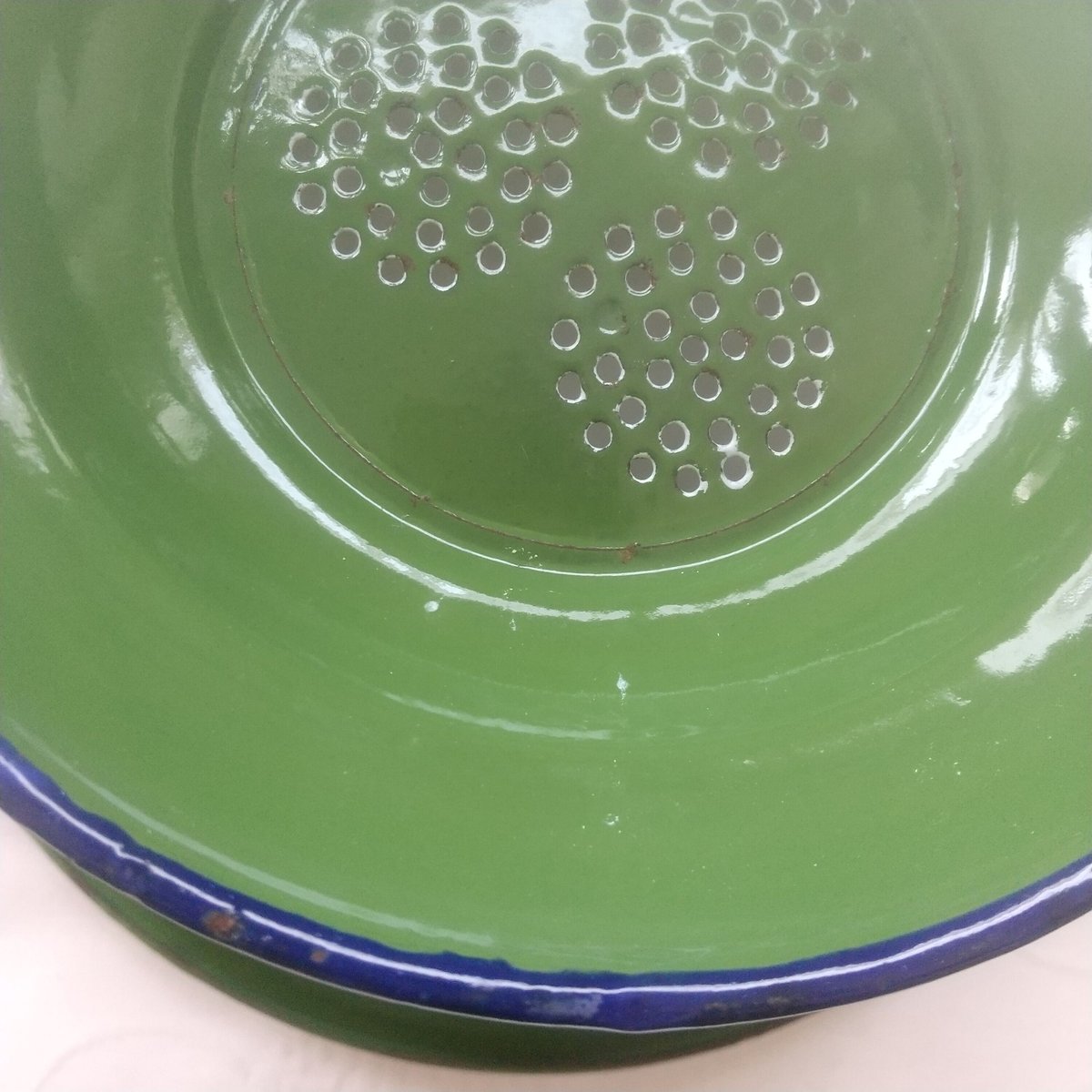 イギリスアンティーク イエローにグリーン コランダー ヨーロッパ アンティーク ホウロウコランダー グリーン | Portobello 2nd