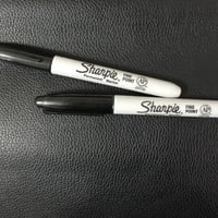 レギュラー　シャーピーペン　黒