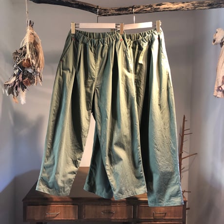 cottonポプリンタックパンツ (right khaki)