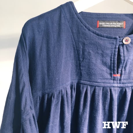 インディゴ染cottonヘリンボーンギャザースリーブプルオーバー (indigo)