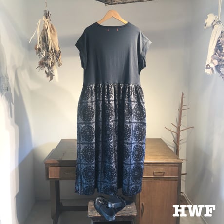 ライトウエイトcotton度詰天竺ニットギャザー切り替ノースリーブワンピース (cream) (denim blue) (black)