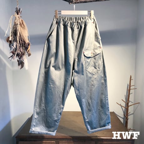 cottonサテンリラックスパンツ (grayish khaki)