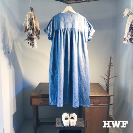cottonジャガードミニドットスモッグギャザーワンピース (white) (blue) (indigo)