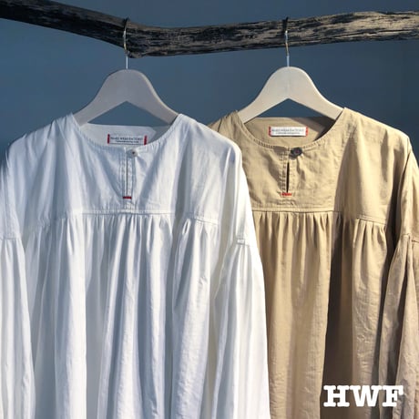 cottonヘリンボーンタイプライタークロスギャザースリーブプルオーバー (white)