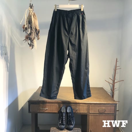 ライトcottonタイプライタークロスタックテーパードパンツ (black)