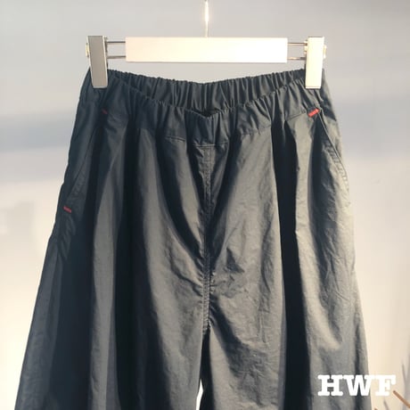 ライトcottonタイプライタークロスタックテーパードパンツ (black)