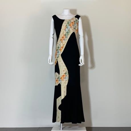 彩 着物リメイク♪ 華やか訪問着からロングワンピース❣️ 彩 着物