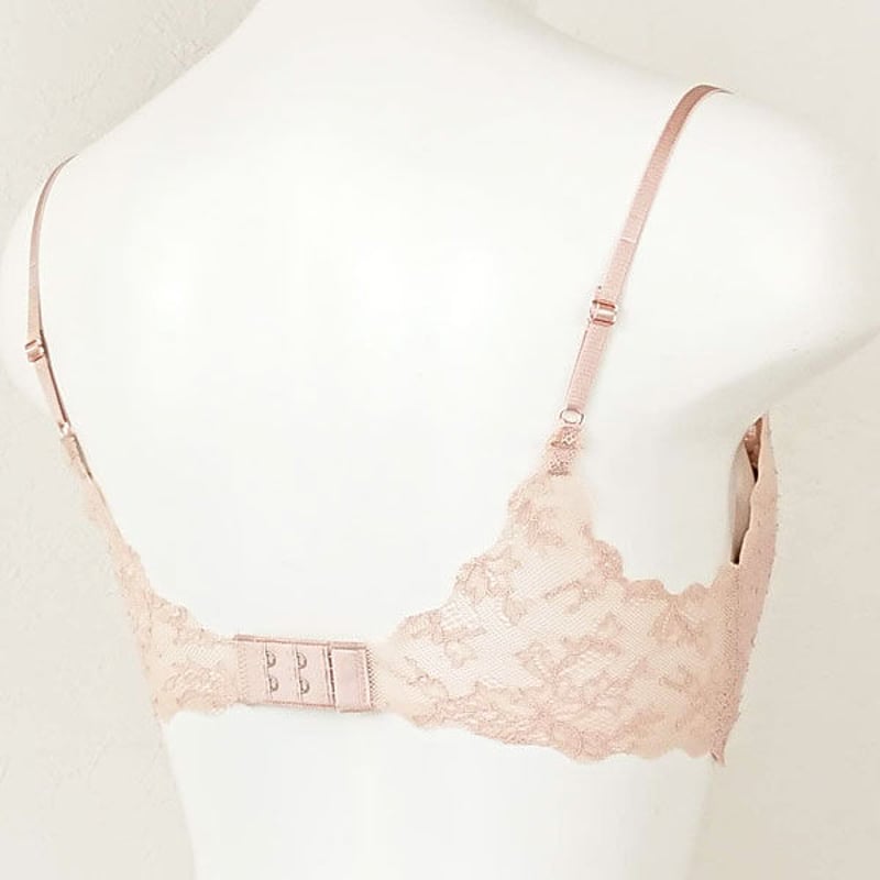 【あゆ】トリートドレッシング　ベージュ ブラとショーツ C70 M あゆ】トリートドレッシング ベージュ ブラとショーツ C70 M あゆ様