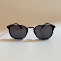 5044　BlackSunglasses / Smokeレンズ