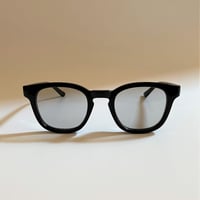 5041　BlackSunglasses / Lt.グレーレンズ