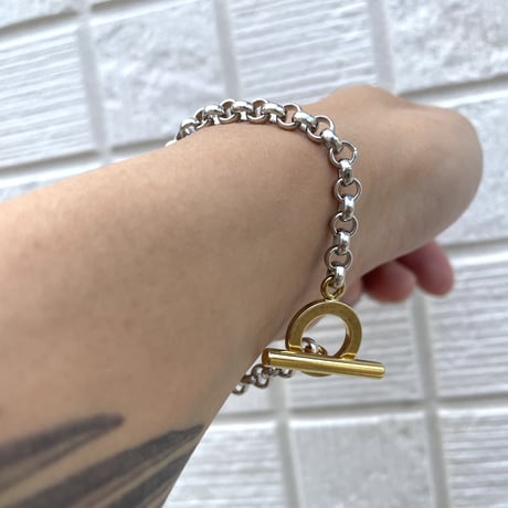 Mantel Bracelet