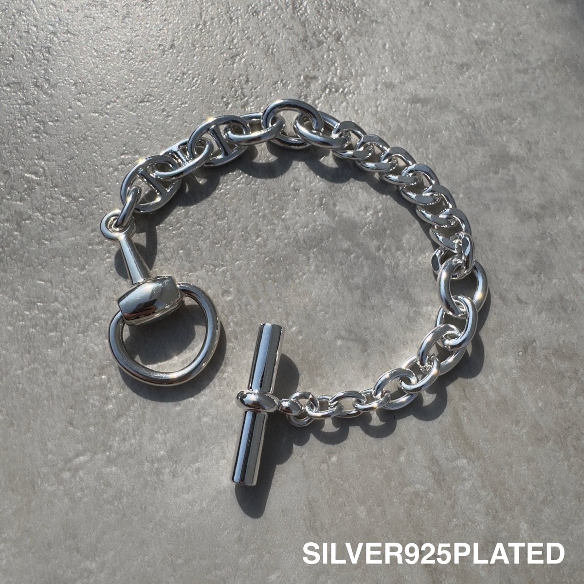 1ROOM TOKYO スナップレザーブレスレット 1ROOM TOKYO スナップレザーブレスレット 5 Pieces Bracelet