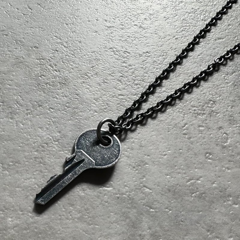 Aged Reversible Key Necklace | 1ROOM TOKYO