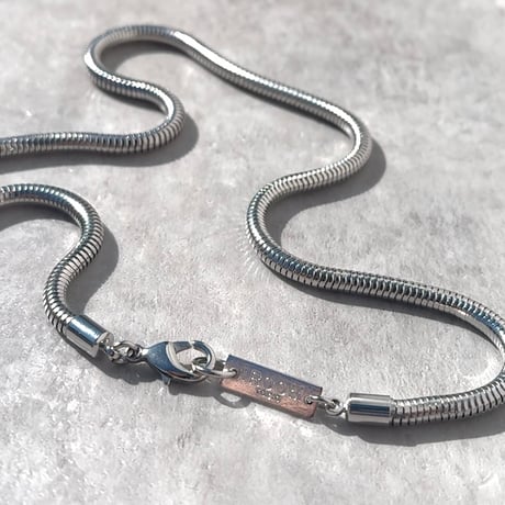 SNAKE CHAIN NECKLACE