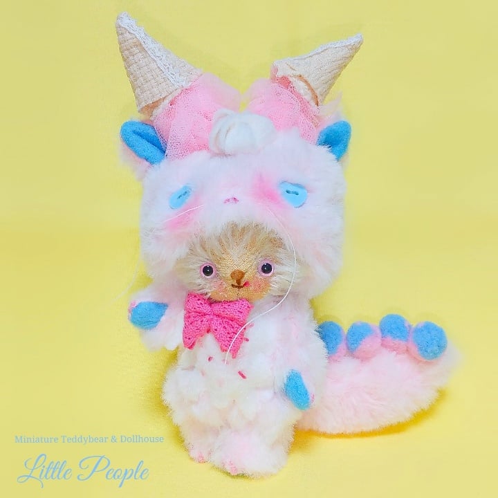 アイスドラゴンの赤ちゃん　アートドール　ぬいぐるみ アイスドラゴンの赤ちゃんアートドールぬいぐるみ