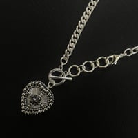 HEART EMBROIDERY NECKLACE BLACK
