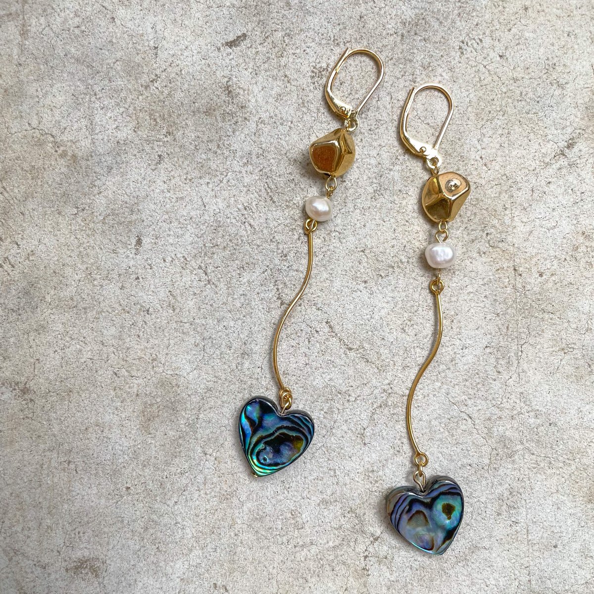 121 高級アバロンシェルハート❤️ ハンドメイド ピアスorイヤリング