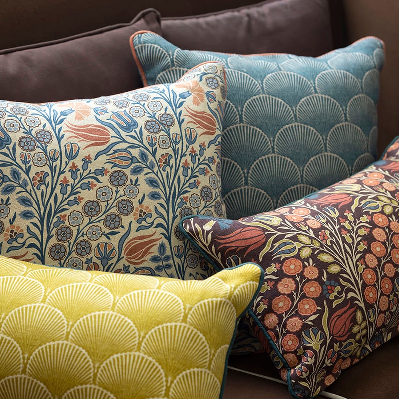 LIBERTY ファブリック オリジナルクッション 45×45サイズ【数量限定