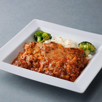 トマトや香味野菜とじっくり煮込んだ　ポーク煮込みプロヴァンス風
