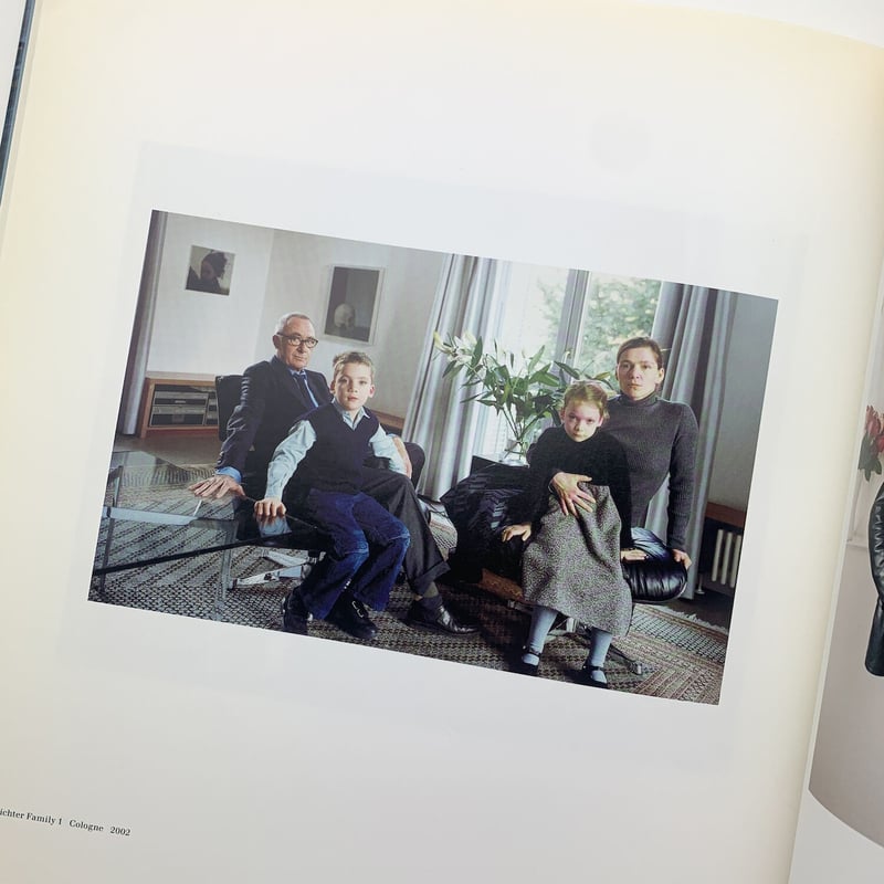 THOMAS STRUTH: Fotografien 1978-2010 | 玄玄書林 THOMAS STRUTH: Fotografien 1978-2010 | 玄玄書林