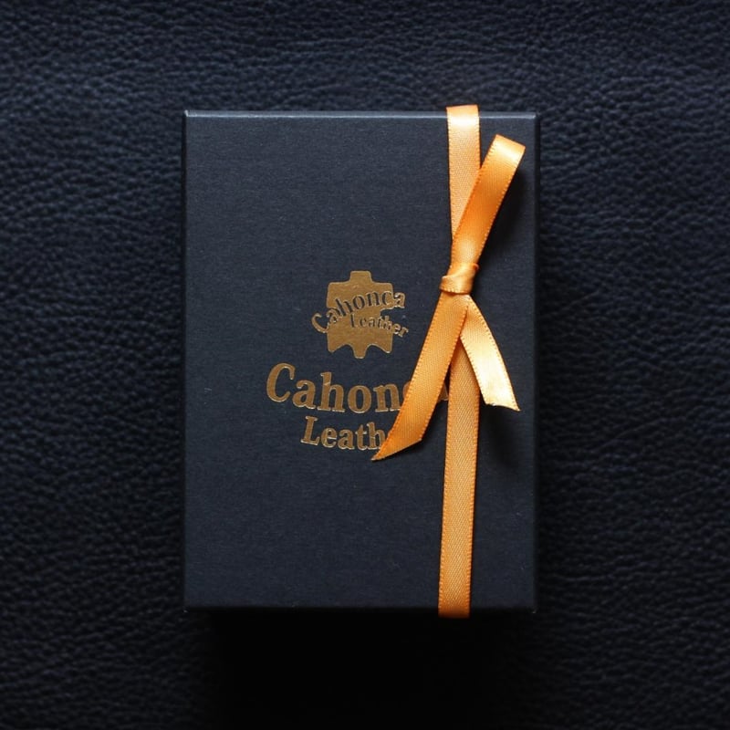 本革スプレーボトルカバー（名入れ無料） | Cahonca Leather