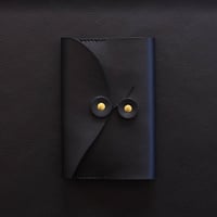 本革ブックカバー　文庫本サイズ　2色展開(名入れ無料)